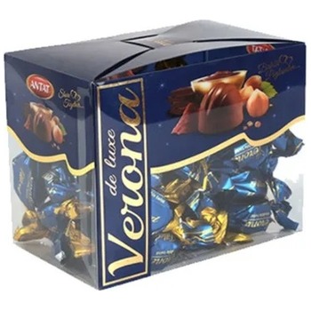 VERONA DOUBLE TWIST BLUE CHOCOLATE SWEETS